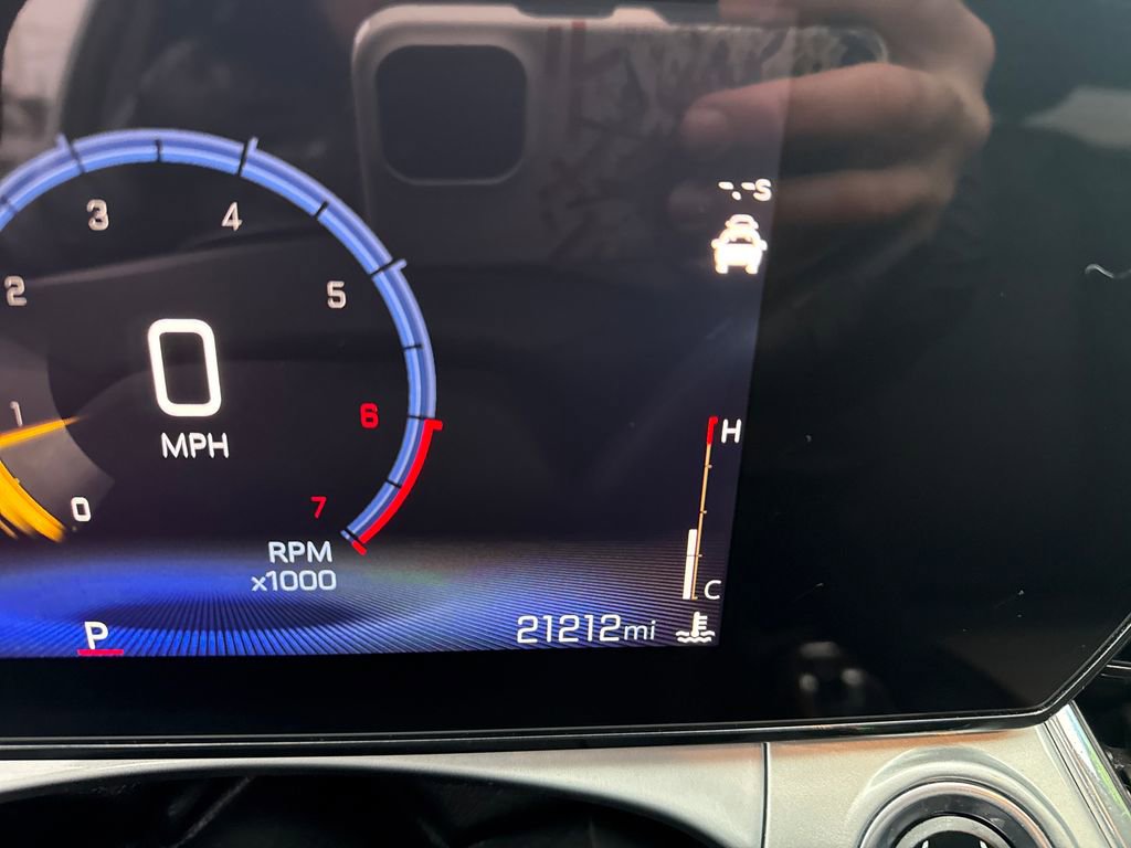 Used 2025 Chevrolet Trax LT w/ LT Convenience Package image 19