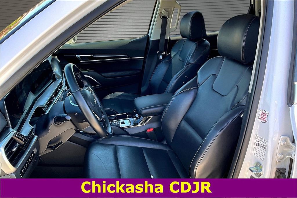 Used 2025 Kia Telluride S image 20