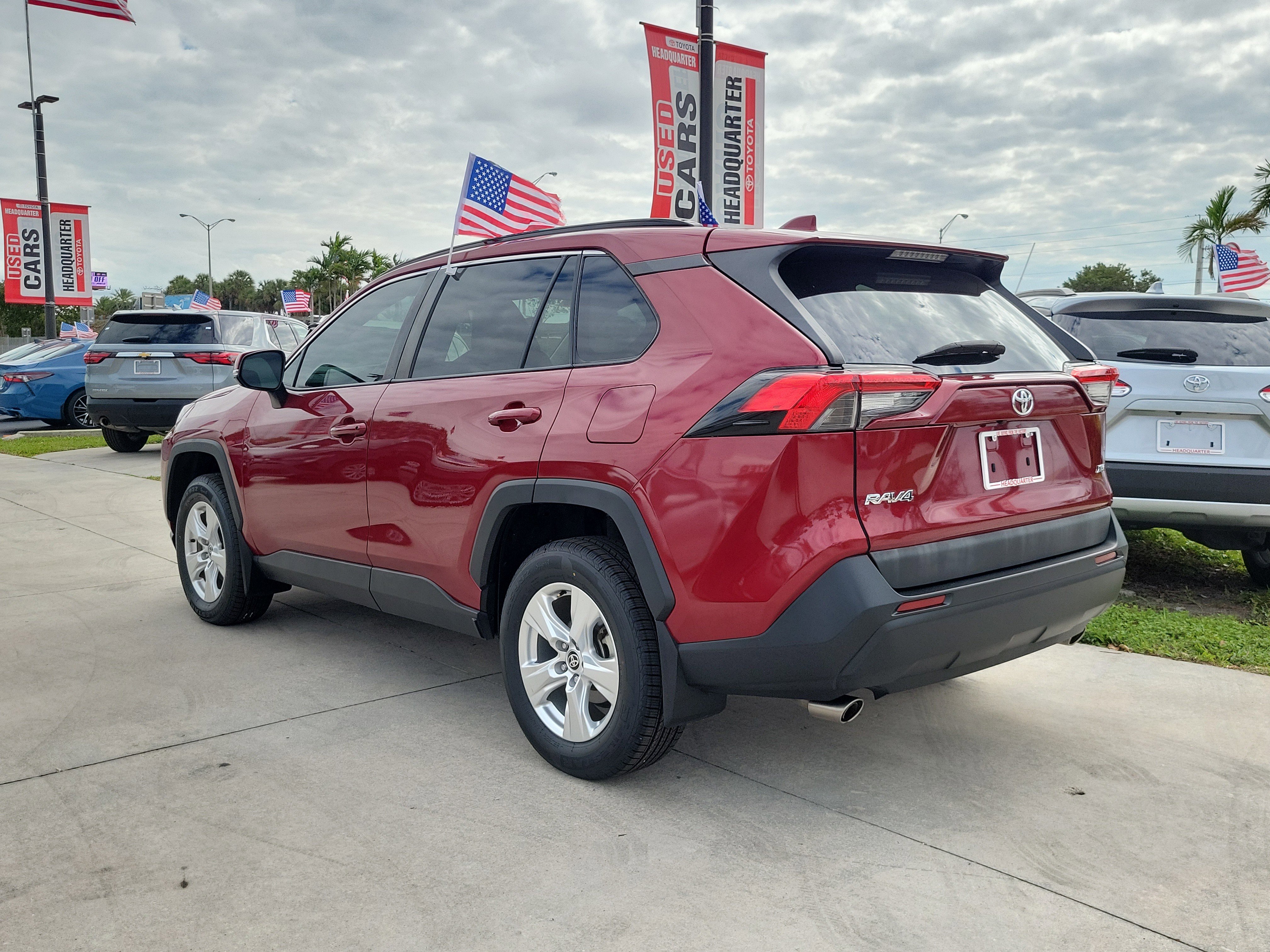 Used 2021 Toyota RAV4 XLE image 8