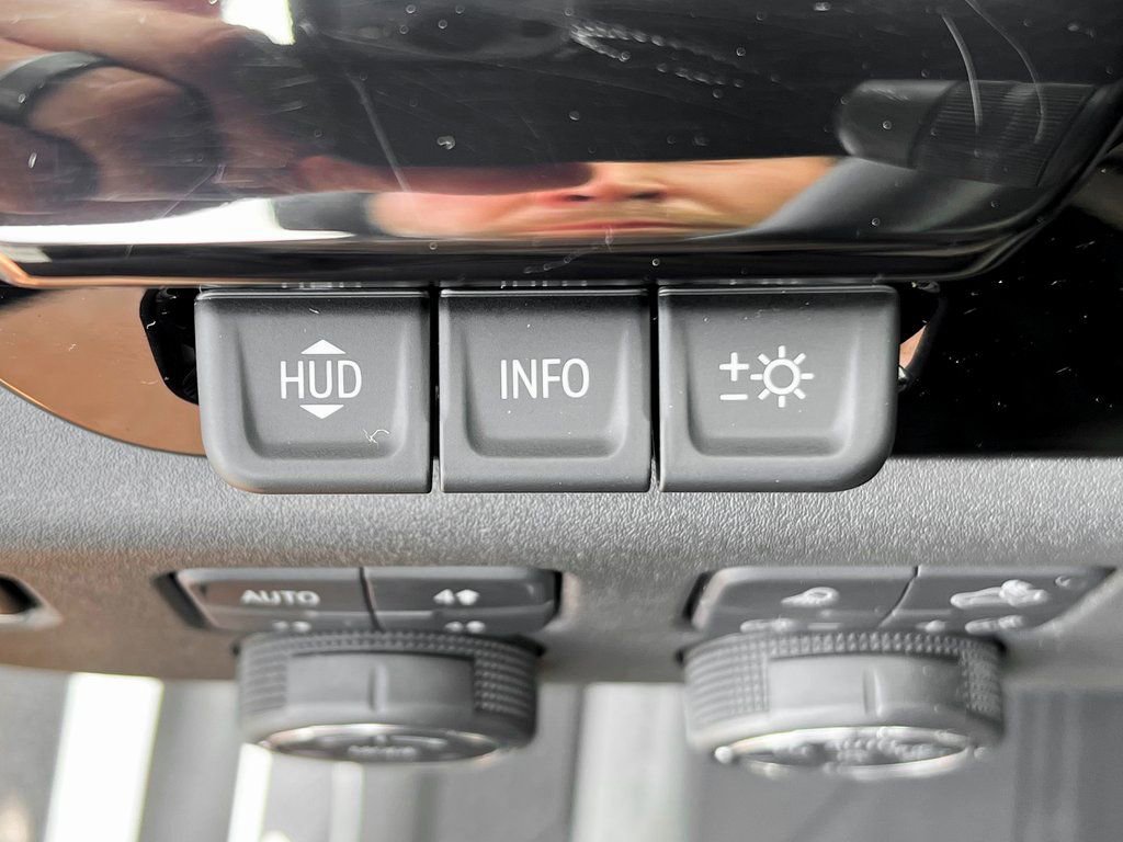 Used 2024 Chevrolet Silverado 1500 ZR2 w/ Technology Package image 9