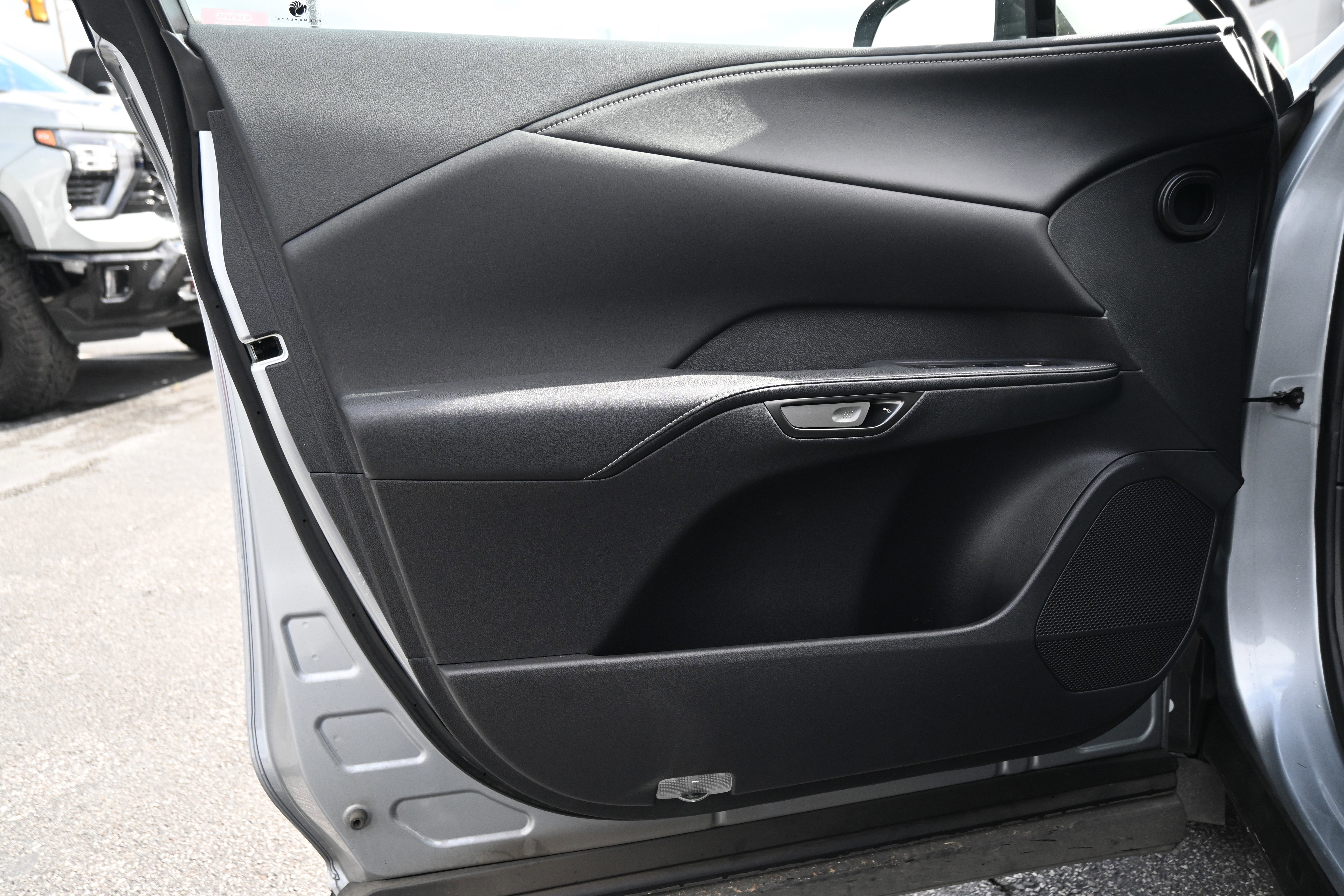 Used 2025 Lexus RX 350 Premium w/ Accessory Package (Z1) image 29