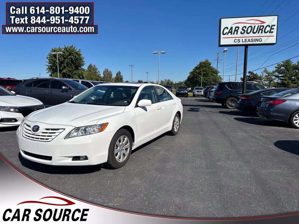 Used 2009 Toyota Camry XLE FWD image 1