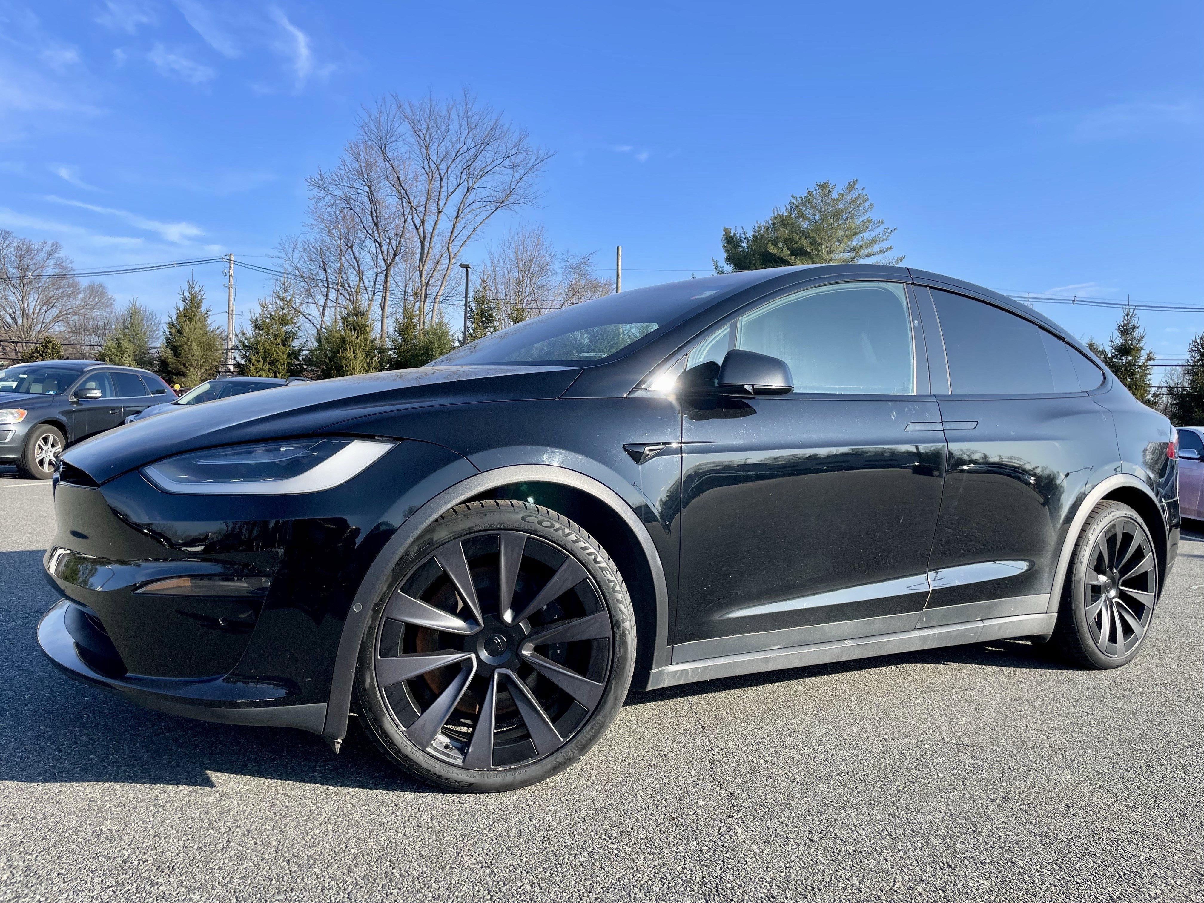 Used 2022 Tesla Model X Plaid image 37