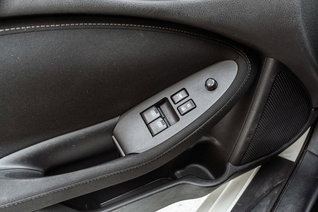 Used 2016 Nissan 370Z Touring image 13