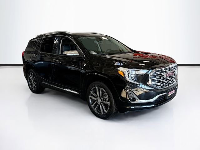 Used 2019 GMC Terrain Denali w/ LPO, Floor Liner Package image 3