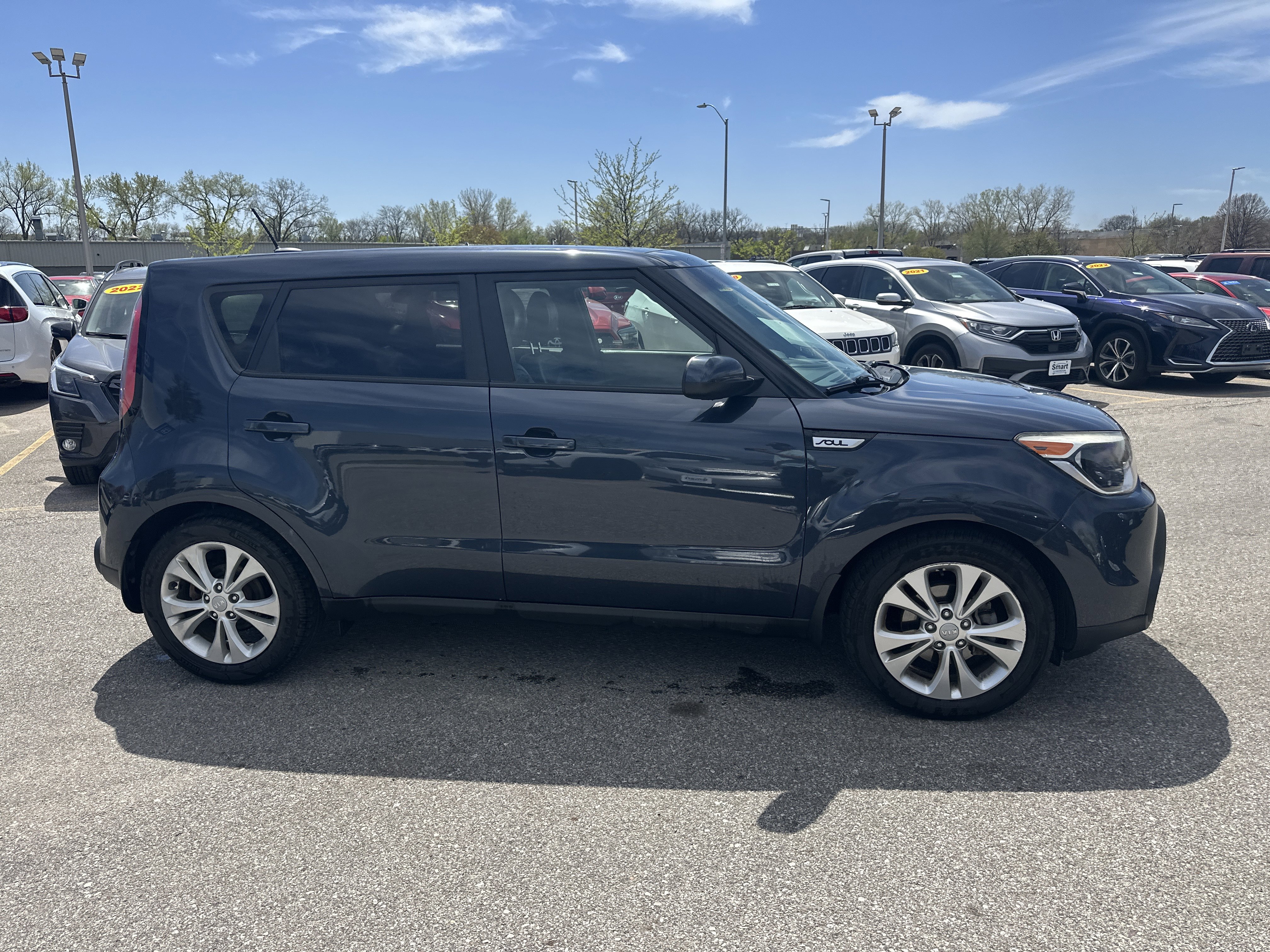 Used 2015 Kia Soul + w/ Primo Package FWD image 3