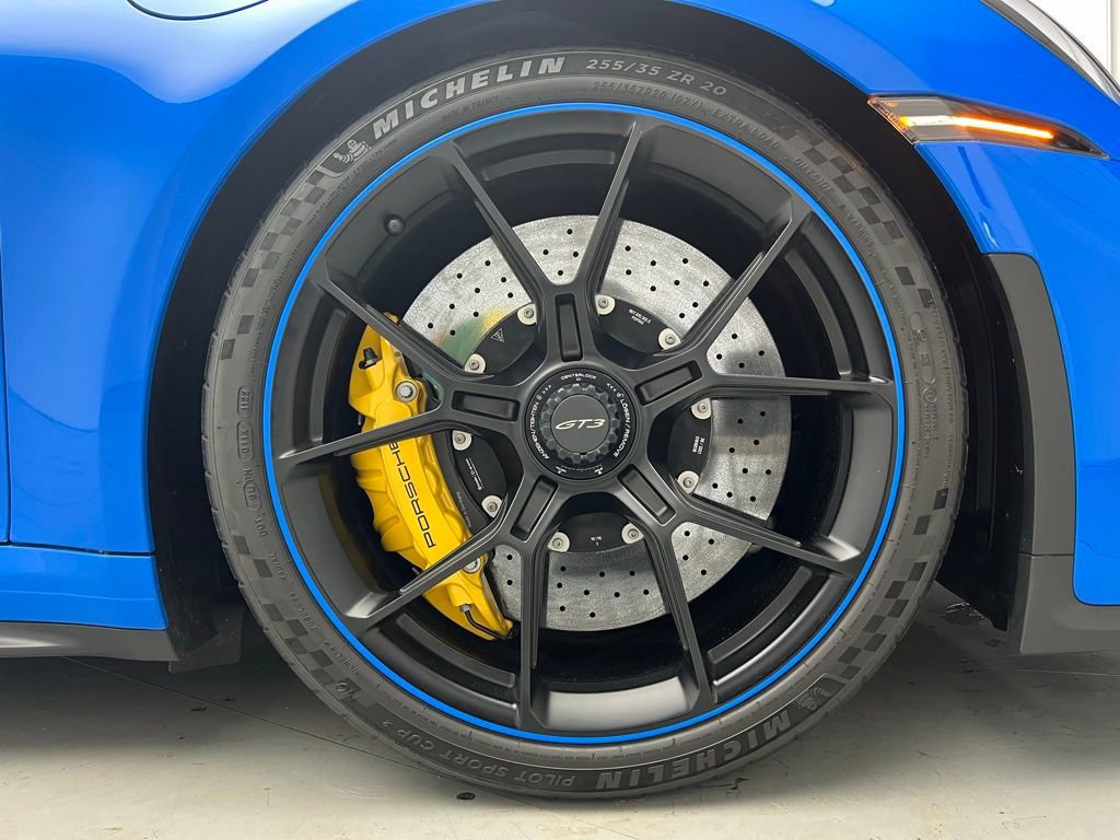 Used 2022 Porsche 911 GT3 image 30