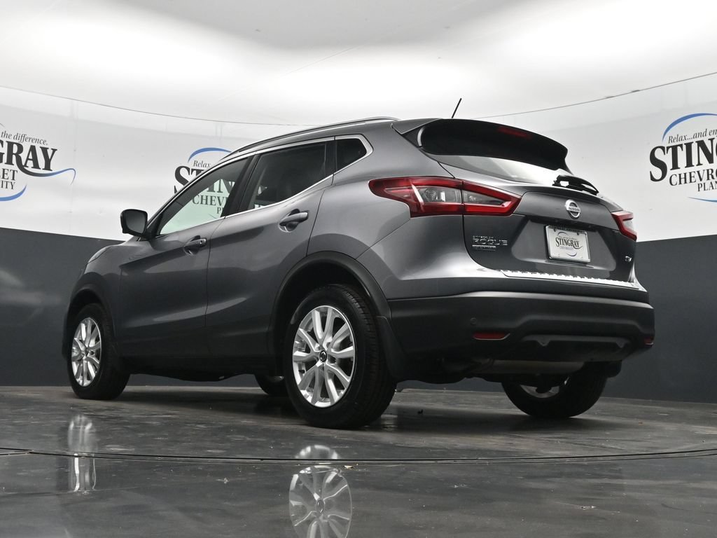 Used 2022 Nissan Rogue Sport SV w/ Technology Package FWD image 30