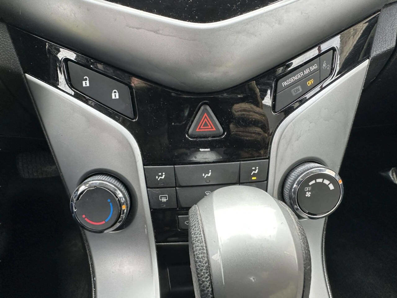 Used 2012 Chevrolet Cruze LS w/ Connectivity Package image 29