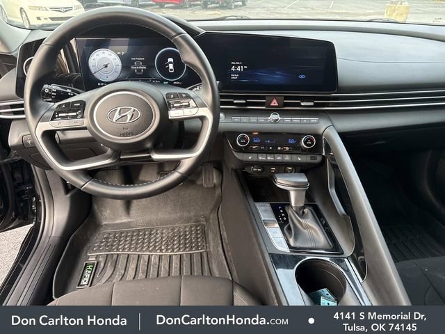 Used 2023 Hyundai Elantra SEL w/ Convenience Package image 14
