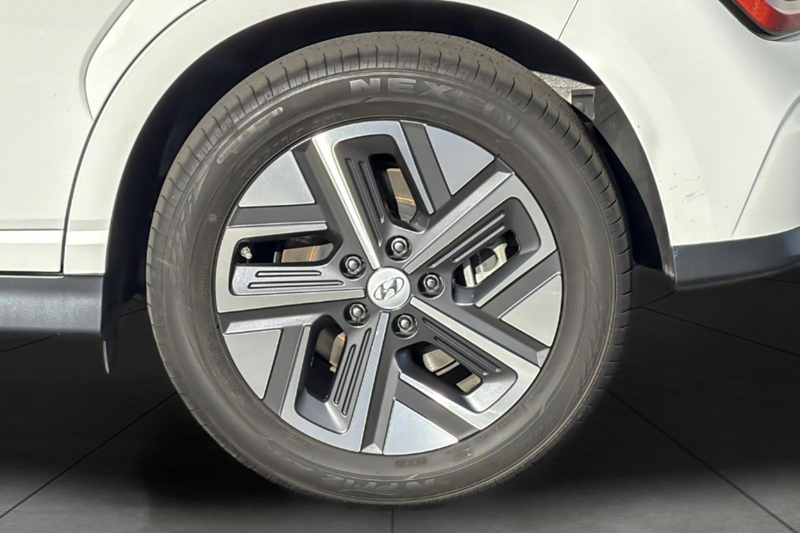 Used 2022 Hyundai Kona SEL w/ Convenience Package image 25