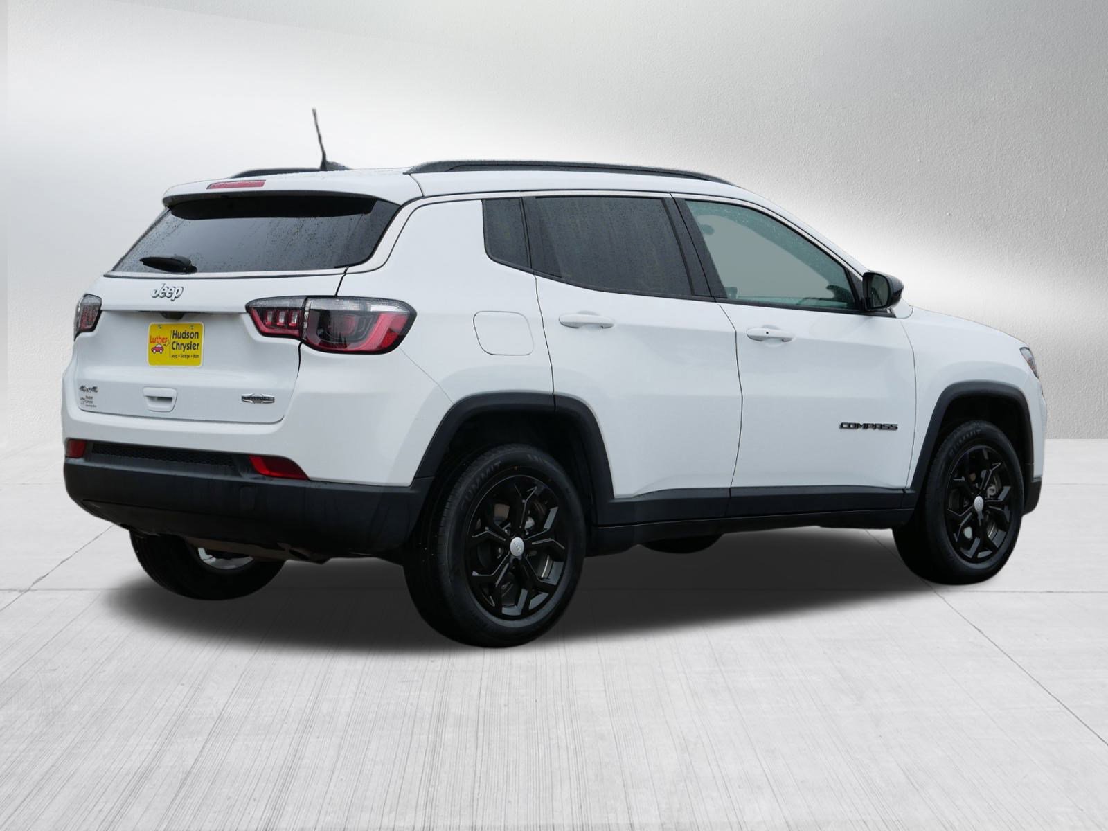 Certified 2024 Jeep Compass Latitude image 7