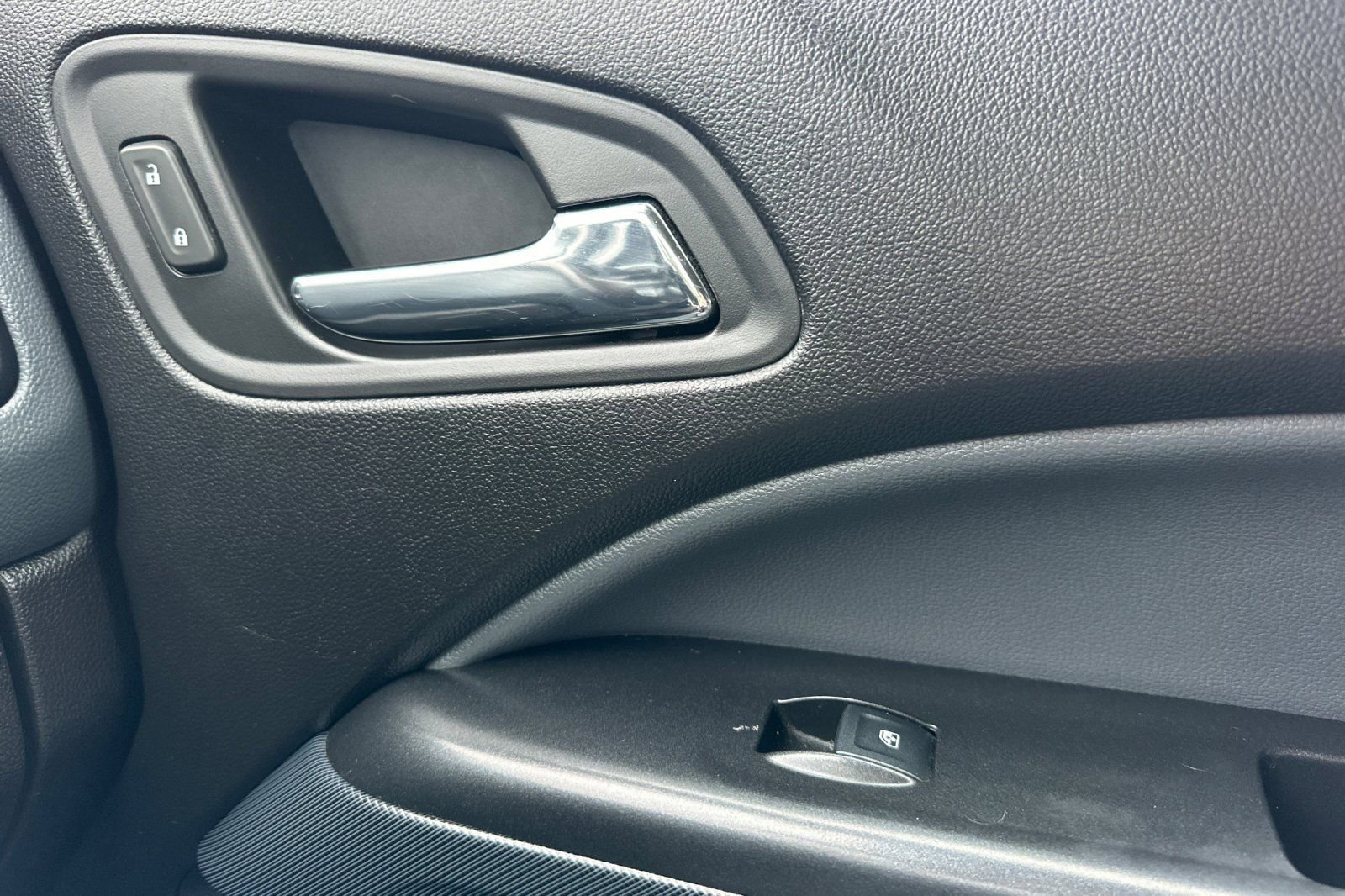 Used 2018 Chevrolet Colorado Z71 w/ Z71 Midnight Edition image 21