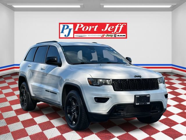Used 2019 Jeep Grand Cherokee Laredo image 3