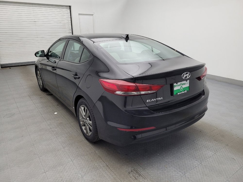 Used 2017 Hyundai Elantra SE image 5