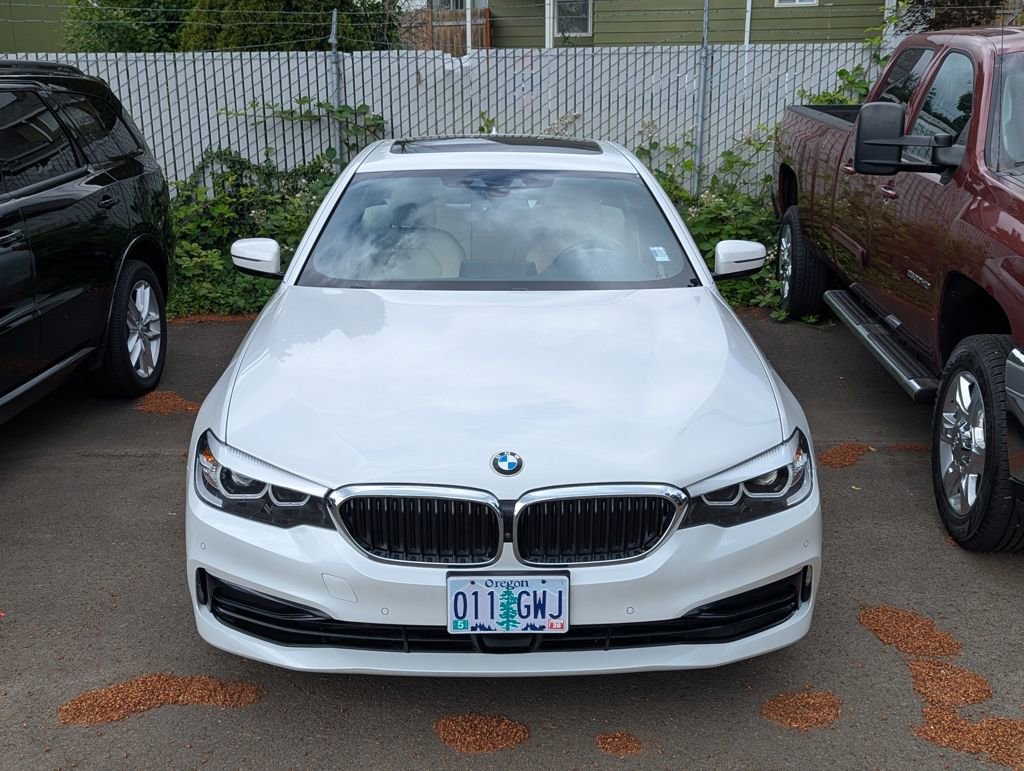Used 2020 BMW 530i xDrive AWD/4WD image 9