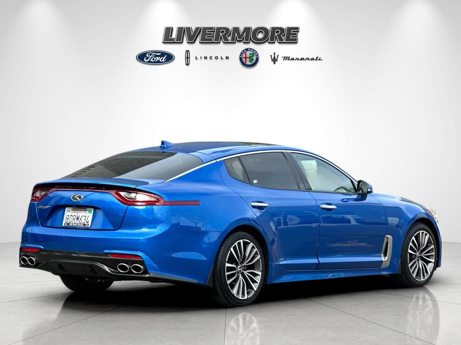 Used 2018 Kia Stinger Premium RWD image 3