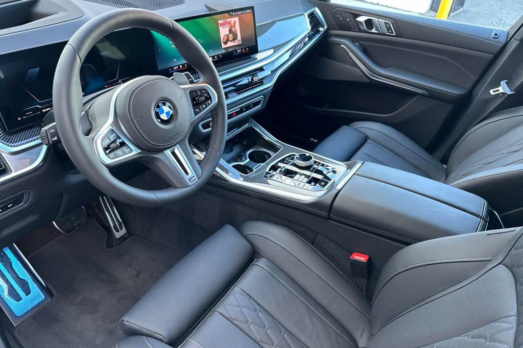New 2026 BMW X7 M60i image 9