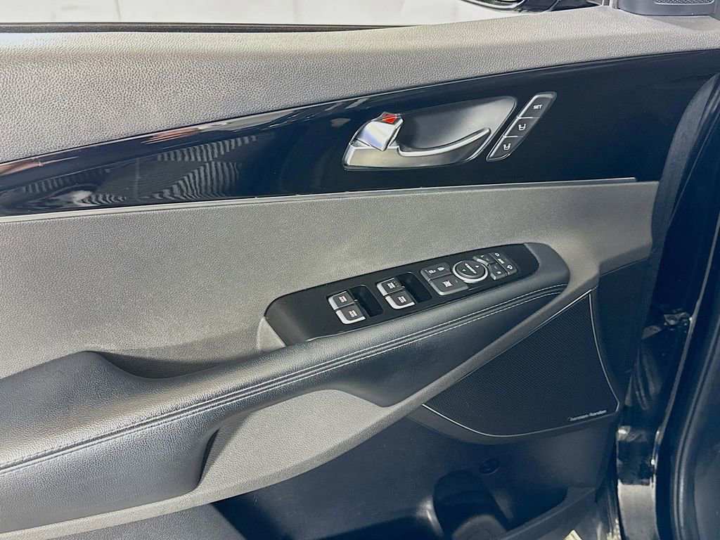 Used 2020 Kia Sorento SX image 18