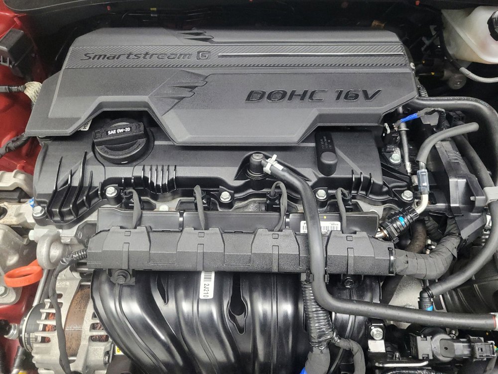 Used 2024 Hyundai Elantra SE FWD image 30