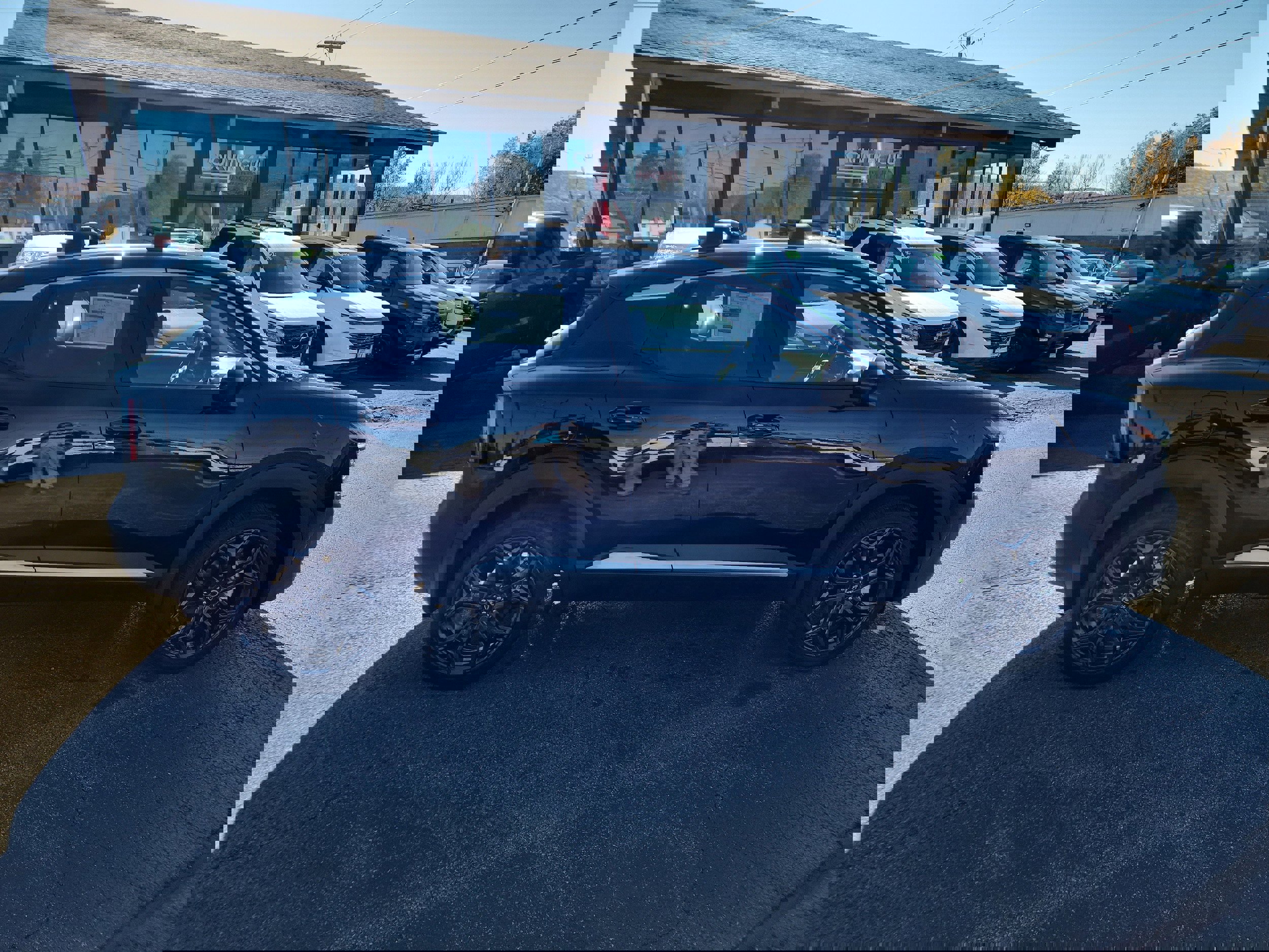 New 2026 Nissan Kicks SR w/ Cold Weather Package image 9