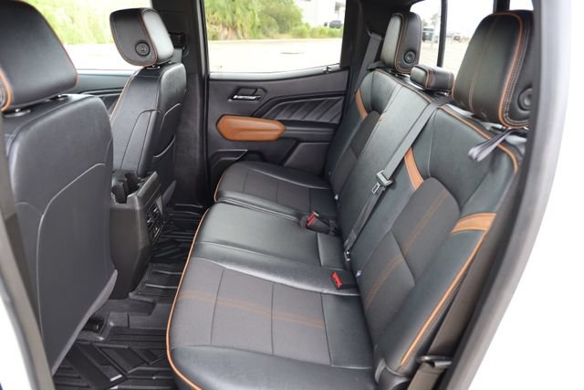 Used 2024 GMC Canyon AT4 w/ Canyon Safety Plus Package AWD/4WD image 13
