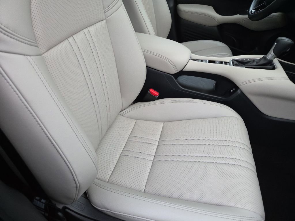 Used 2025 Honda HR-V EX-L image 24