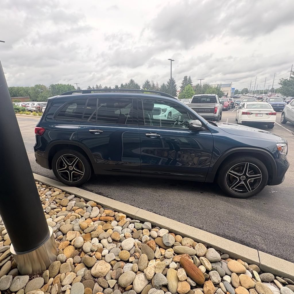 Used 2022 Mercedes-Benz GLB 250 4MATIC image 5