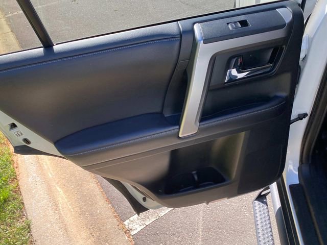 Used 2019 Toyota 4Runner SR5 Premium AWD/4WD image 10