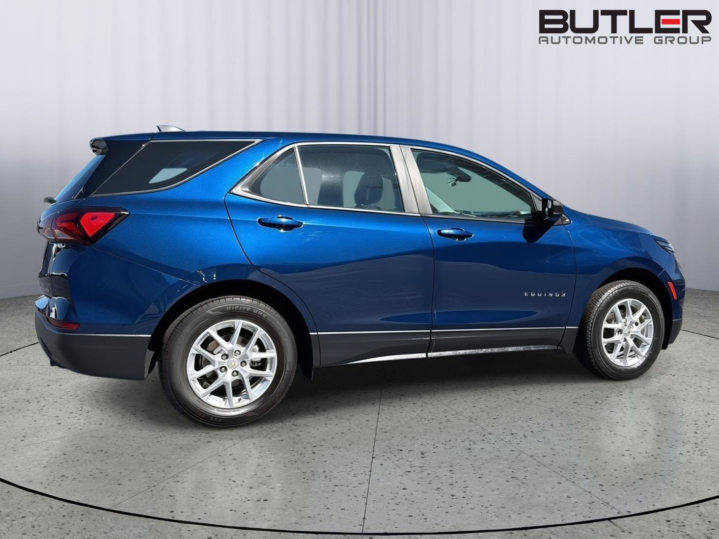 Used 2022 Chevrolet Equinox LS AWD/4WD image 7