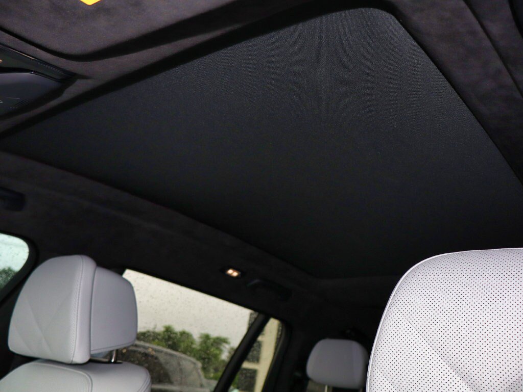 Used 2025 BMW X7 xDrive40i w/ M Sport Package AWD/4WD image 60