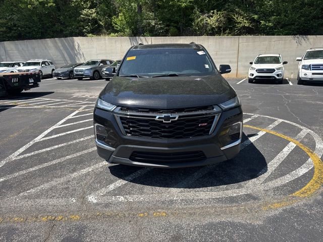 Used 2022 Chevrolet Traverse RS image 2