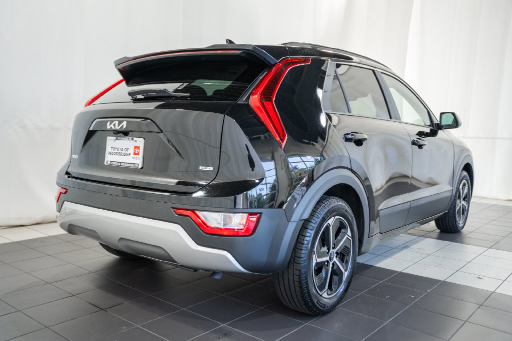 Used 2024 Kia Niro LX FWD image 4