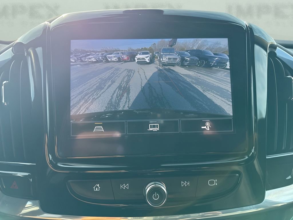 Used 2022 Chevrolet Traverse LT image 20