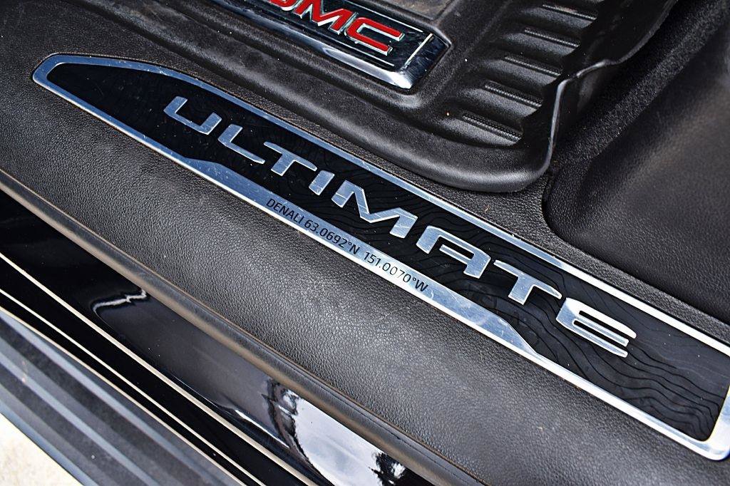 Used 2024 GMC Sierra 3500 Denali Ultimate AWD/4WD image 59