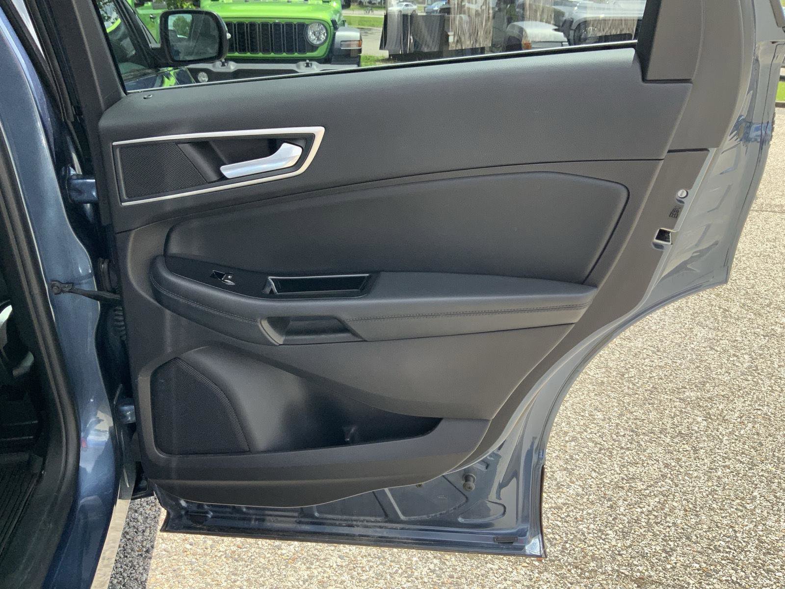 Used 2019 Ford Edge SEL w/ Equipment Group 201A AWD/4WD image 54