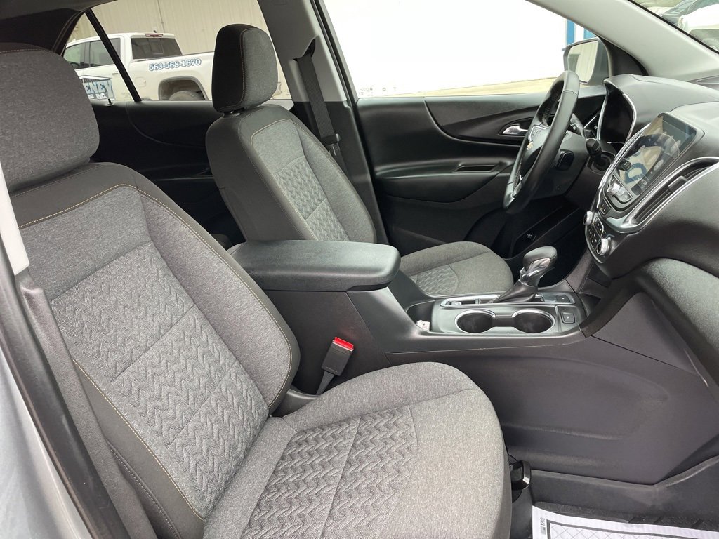 Used 2024 Chevrolet Equinox LT image 18