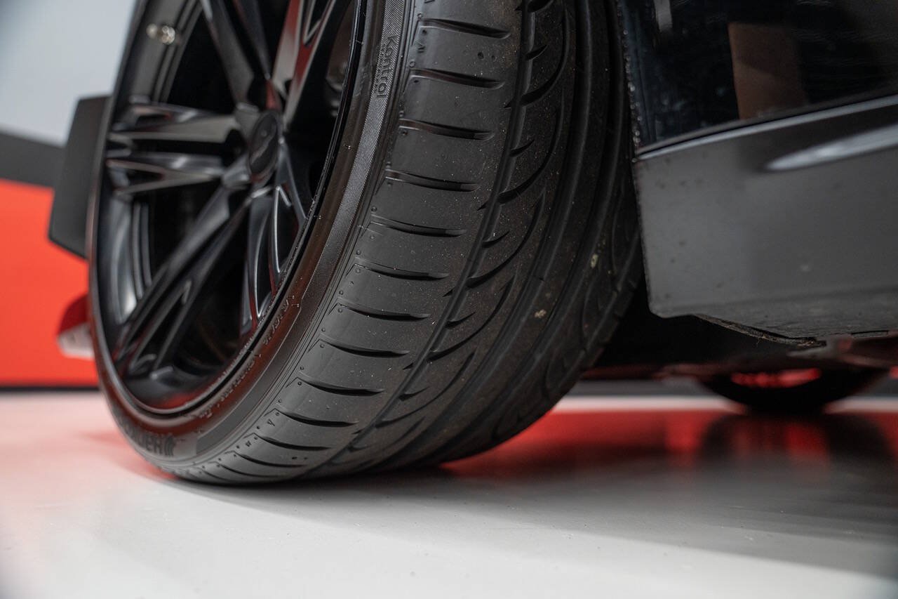 Used 2021 Chevrolet Camaro ZL1 RWD image 34