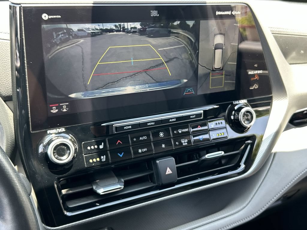 Used 2021 Toyota Highlander Platinum FWD image 15