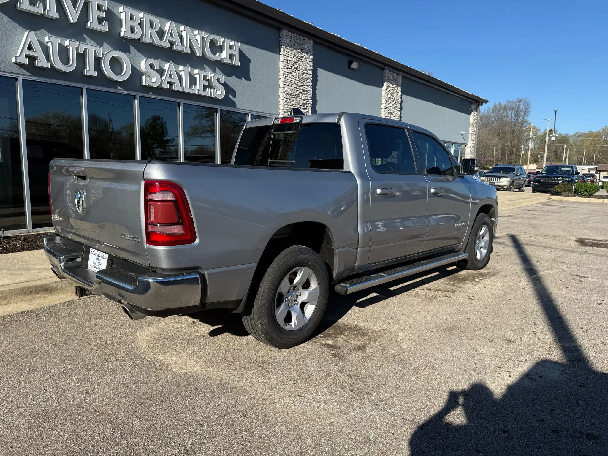 Used 2022 RAM 1500 4x4 Crew Cab image 7