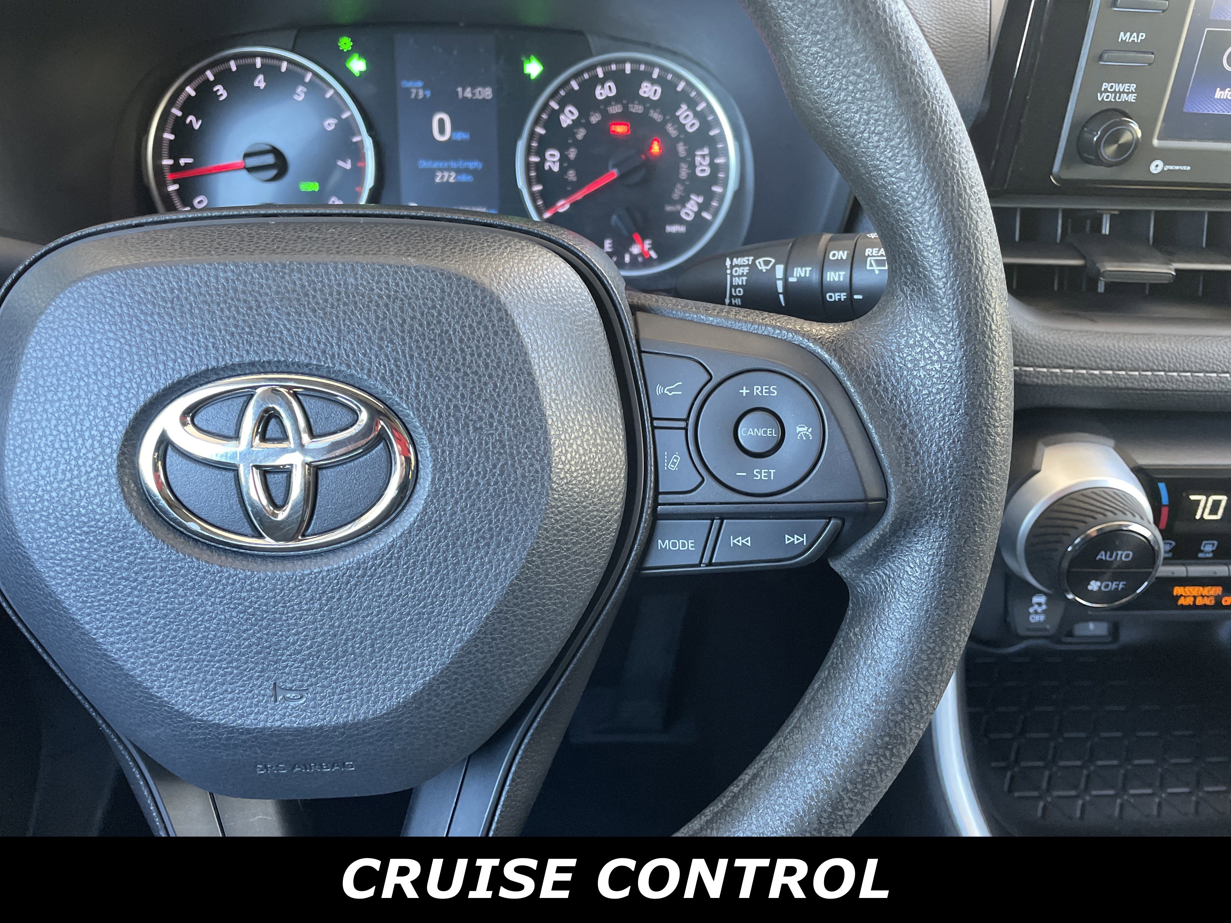 Used 2022 Toyota RAV4 XLE w/ Convenience Package image 13