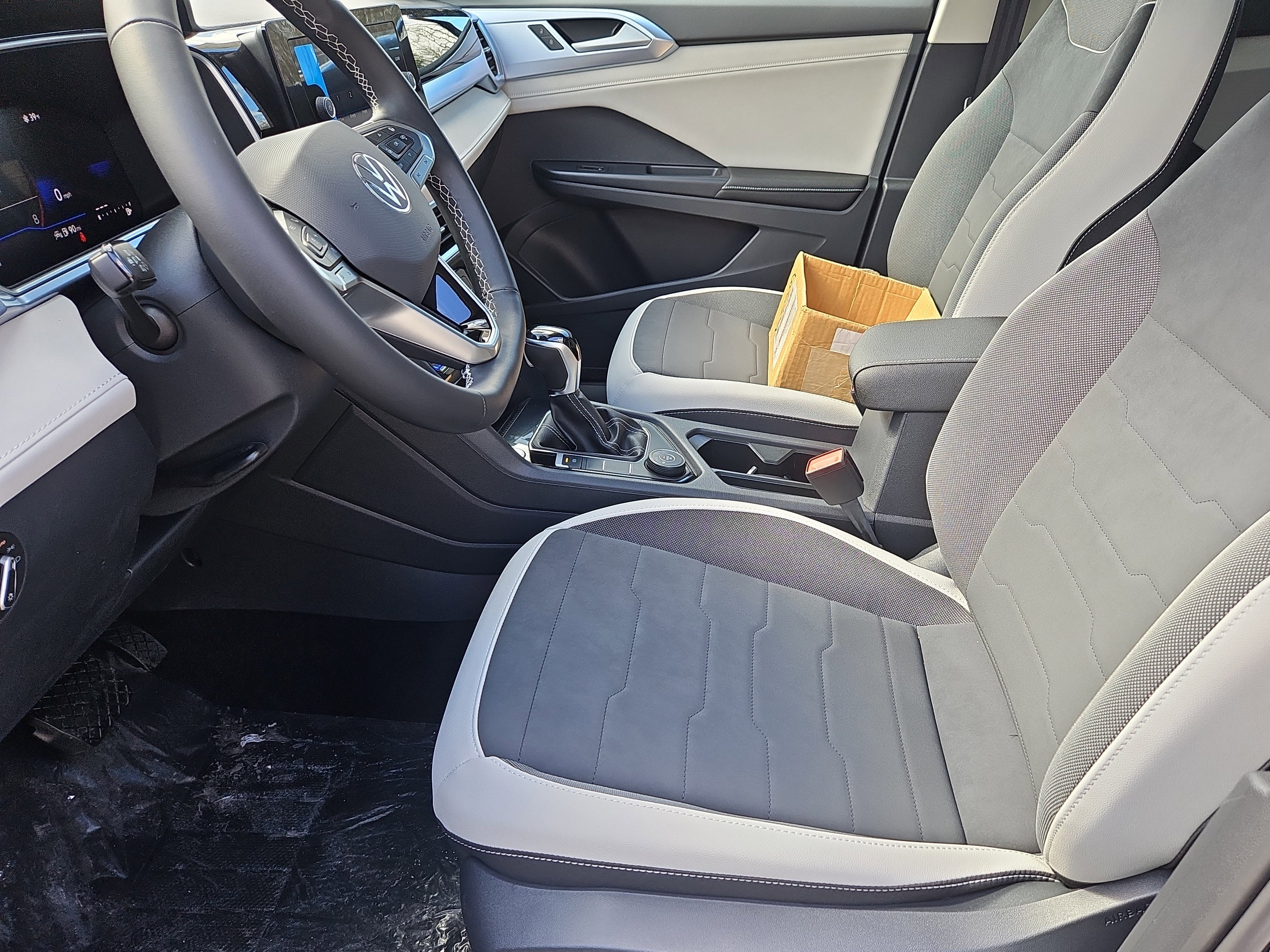 New 2026 Volkswagen Taos SE AWD/4WD image 17