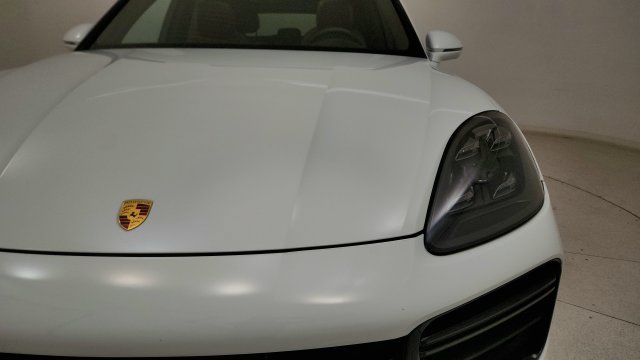 Used 2019 Porsche Cayenne Turbo AWD/4WD image 23