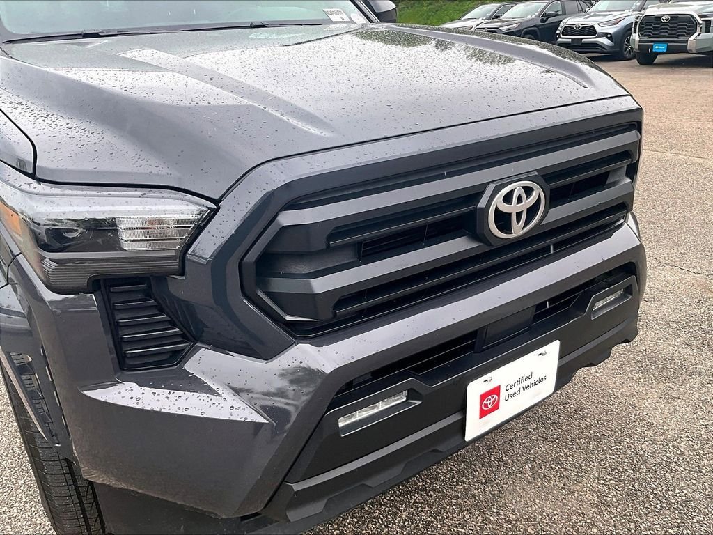 Certified 2024 Toyota Tacoma SR5 AWD/4WD image 29