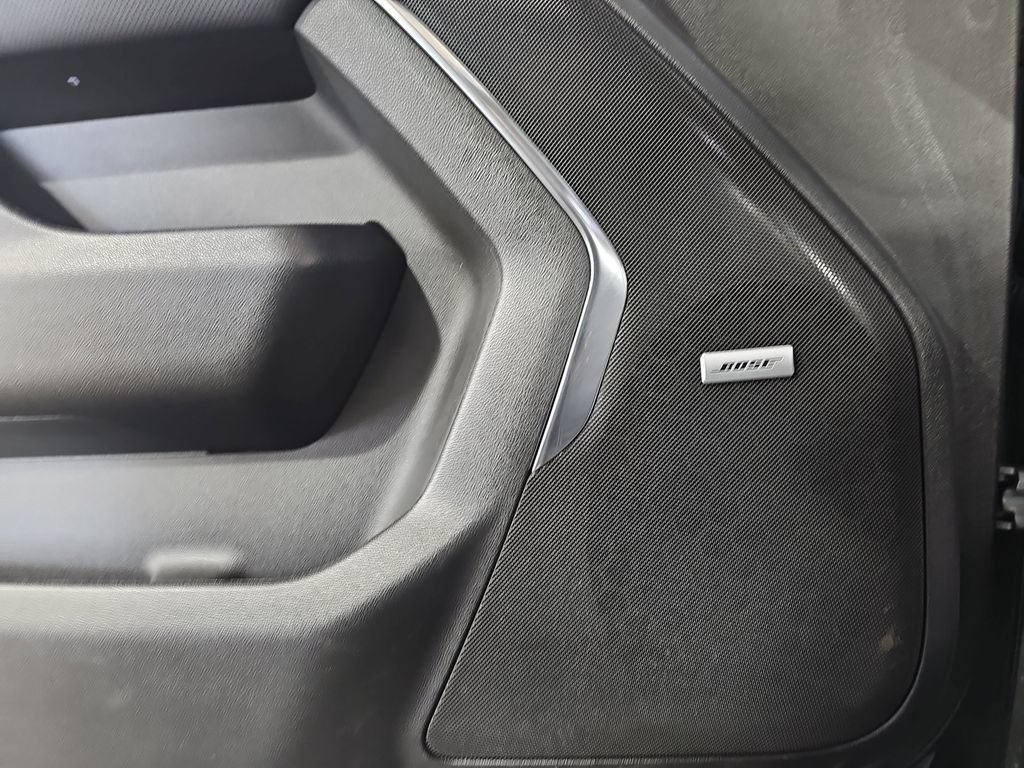 Certified 2023 Chevrolet Suburban Premier AWD/4WD image 36