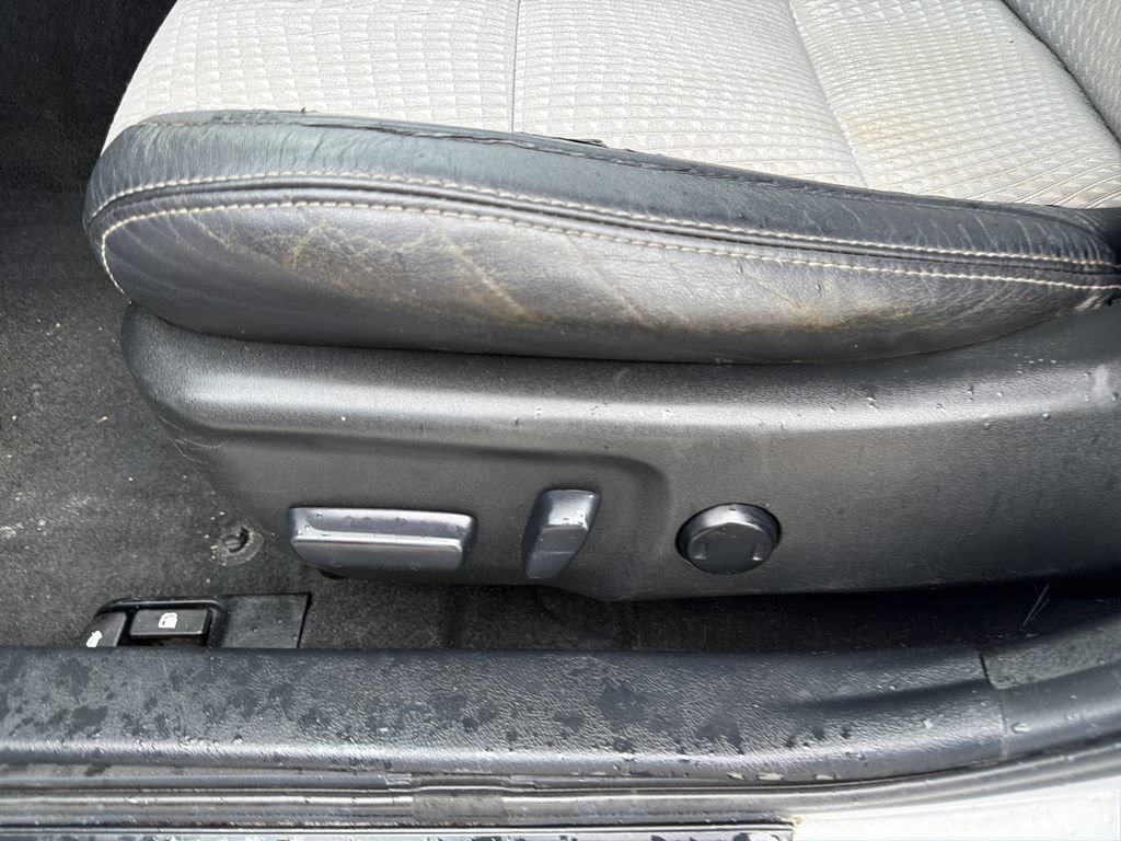 Used 2014 Toyota Camry SE FWD image 20