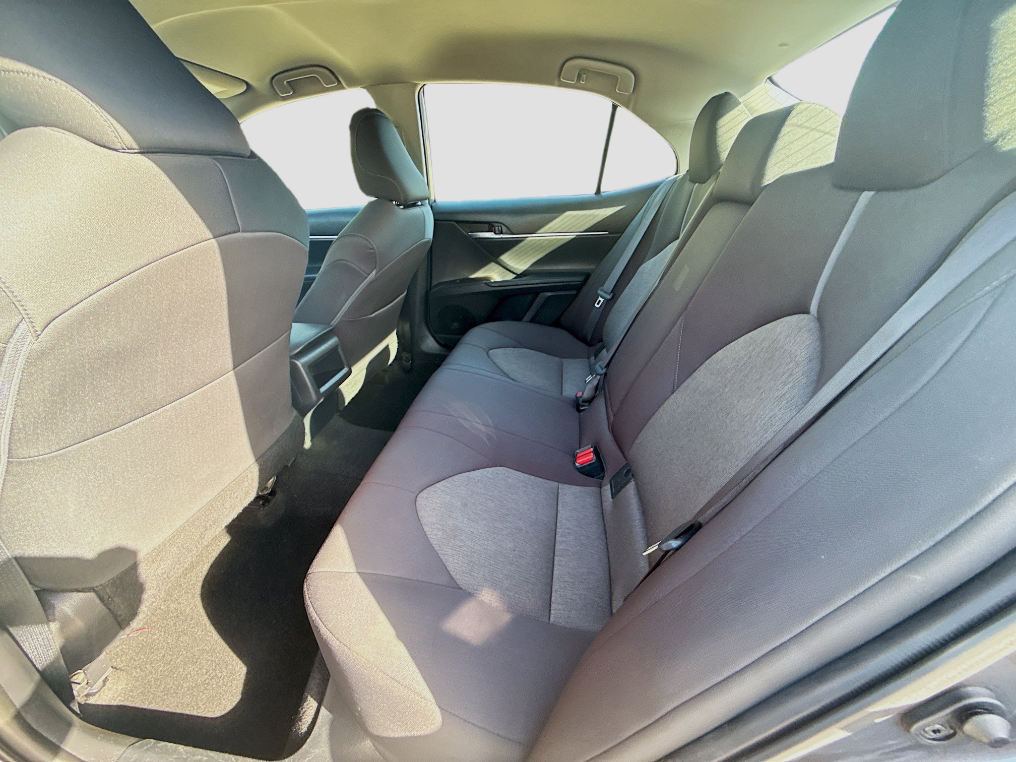 Used 2021 Toyota Camry LE FWD image 22