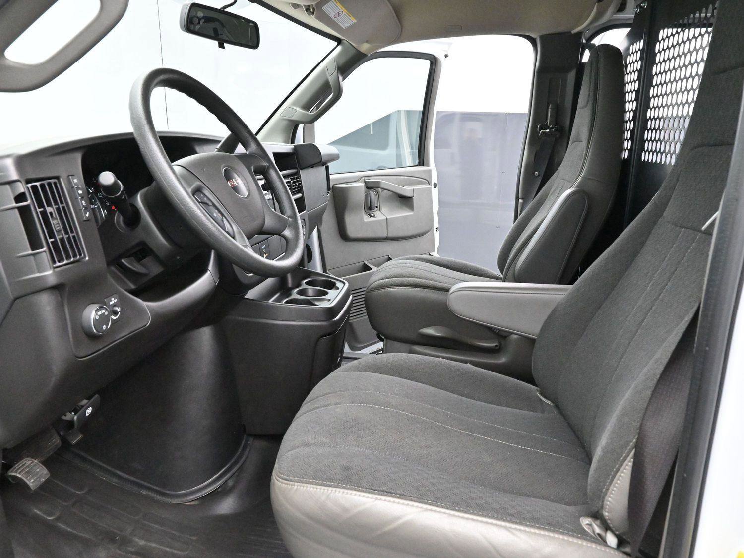 Used 2024 GMC Savana 2500 w/ Driver Convenience Package image 12