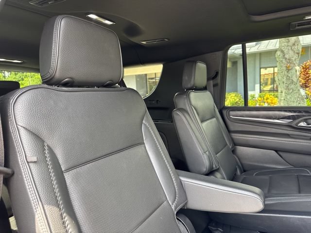 Used 2023 GMC Yukon XL Denali AWD/4WD image 16