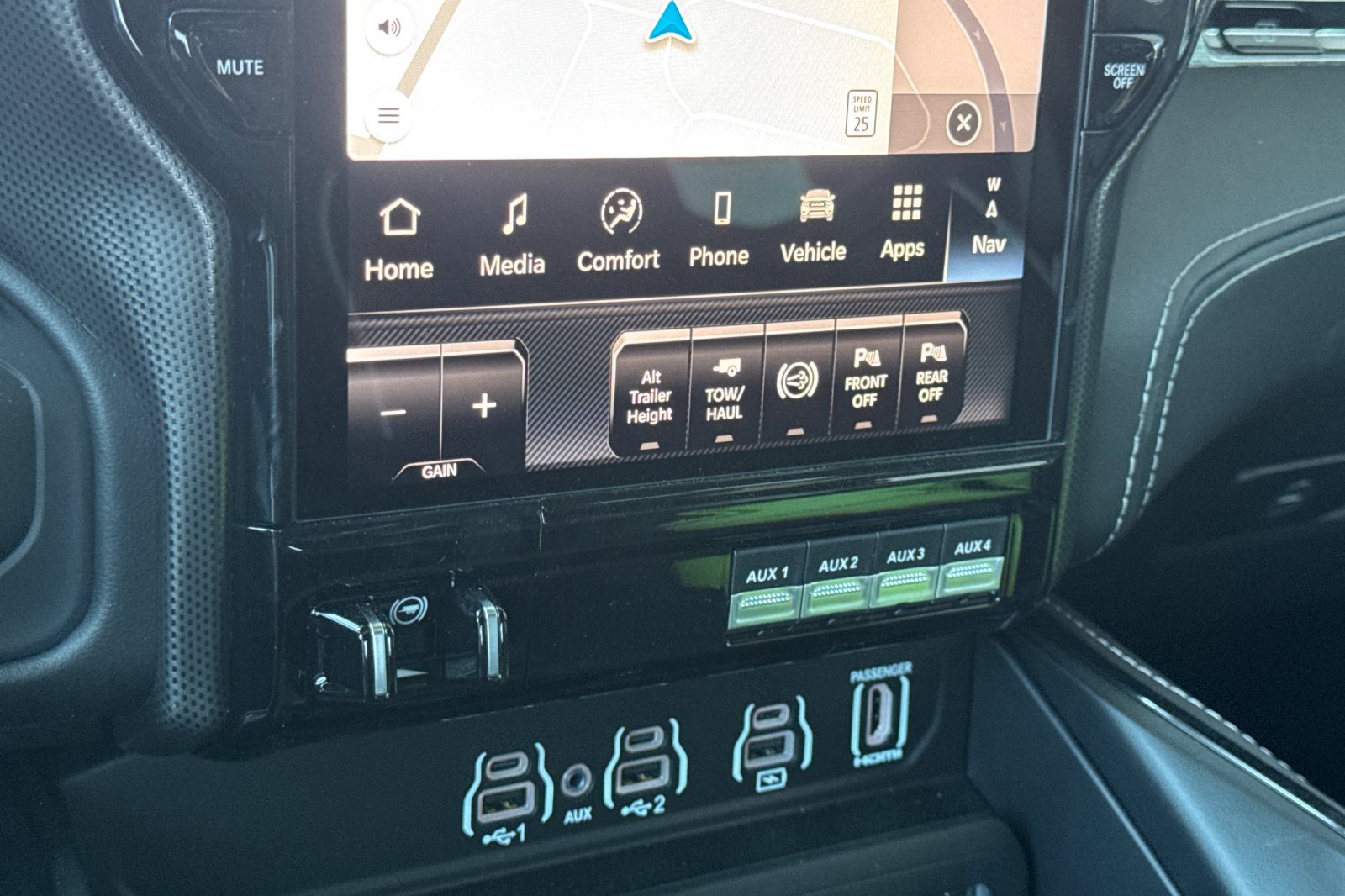 New 2026 RAM 3500 Limited AWD/4WD image 19